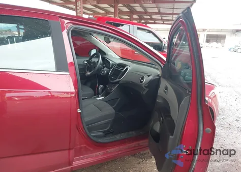 2018 Chevrolet Sonic Lt Auto из США, поврежденный, VIN 1G1JD5SH3J4121732